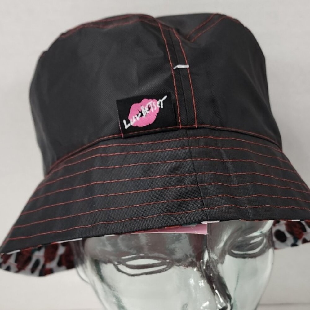 New Luv Betsey Red Rose Dot Reversible Bucket Hat - Betsey Johnson - 1 Size - Picture 4 of 5